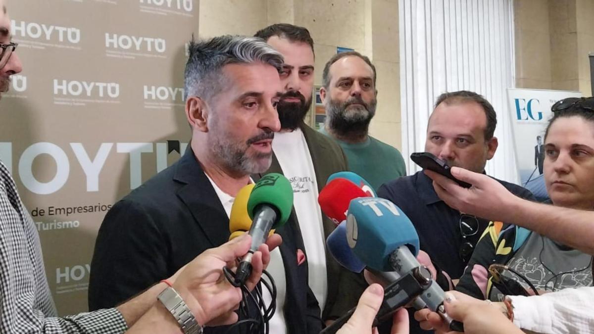 El presidente de HoyTú, Jesús Jiménez, este miércoles en la Confederación Regional de Organizaciones Empresariales de Murcia.