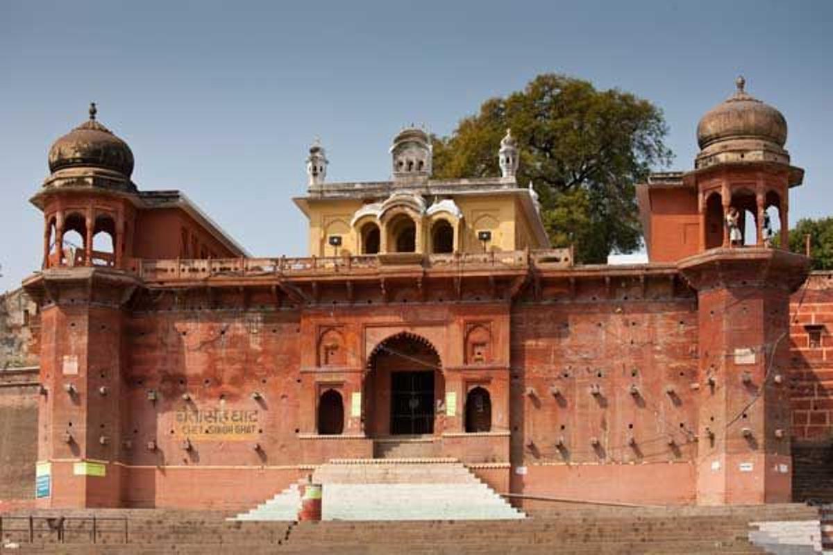 Palacio del Maharaja Chet Singh en el gath de Chet Singh