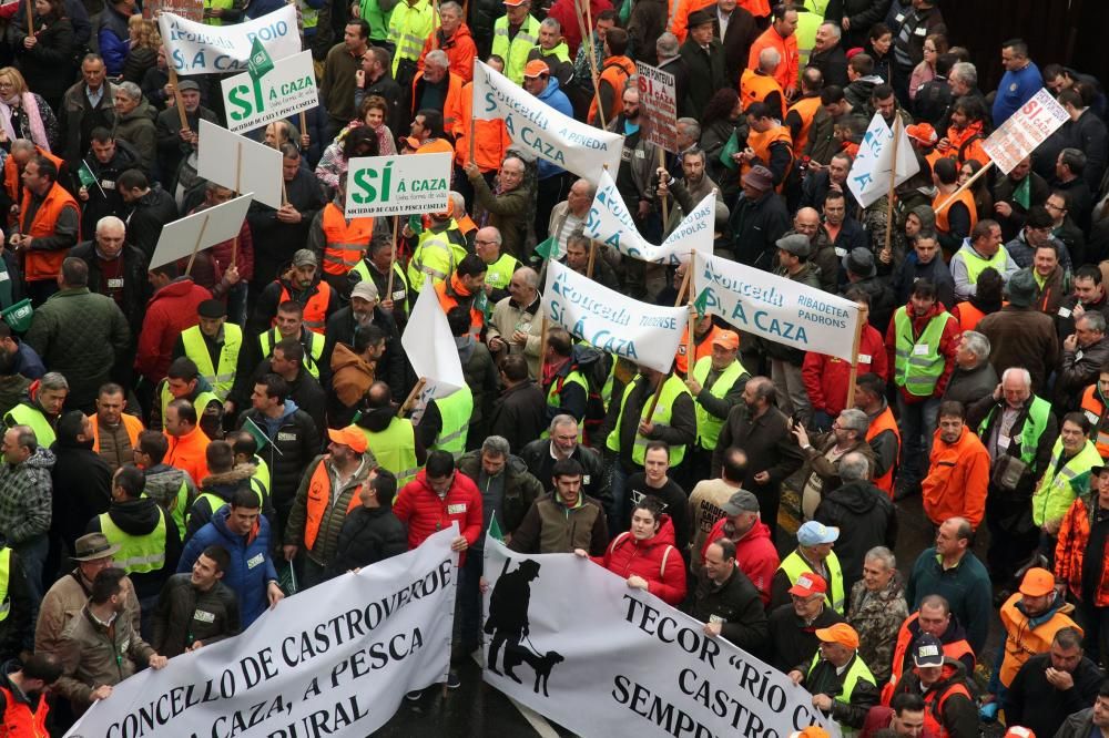 Han salido a la calle bajo el lema "sí a la caza, por un medio rural sostenible".