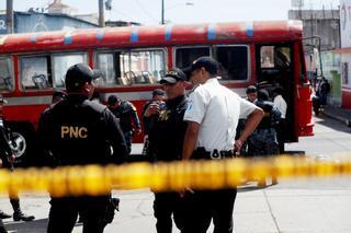 La explosión en un autobús de pasajeros en Guatemala deja siete heridos