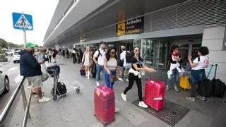 El aeropuerto de Ibiza espera 1.048 vuelos hasta el domingo