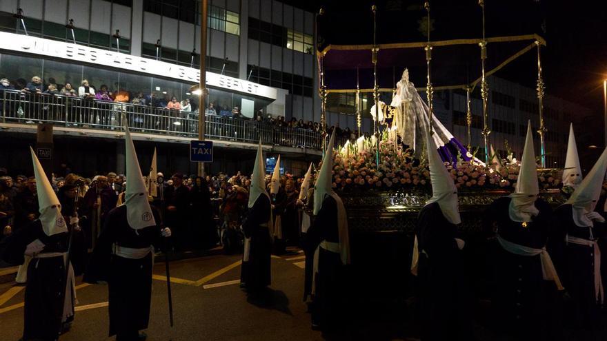 En imágenes | Procesiones del Martes Santo en Zaragoza