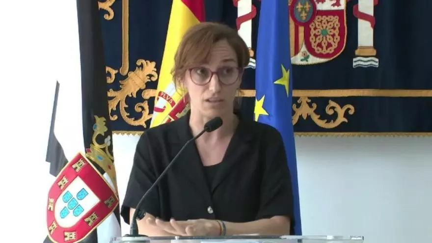 La ministra de Sanidad, Mónica García, ha negado que Ceuta viva un "colapso sanitario"