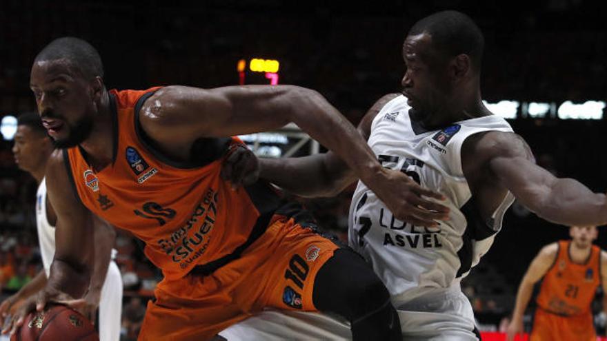 Will Thomas, en la primera vuelta ante el ASVEL.