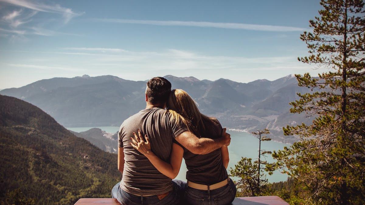 Nefrólogo ¿Por qué el amor nos atonta y quita el sueño?