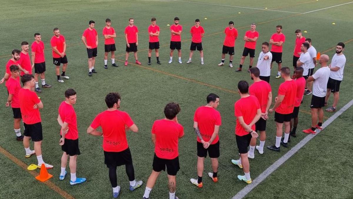 Fútbol El segundo proyecto del CE la Font en Preferente ya está en marcha | LEVANTE-EMV