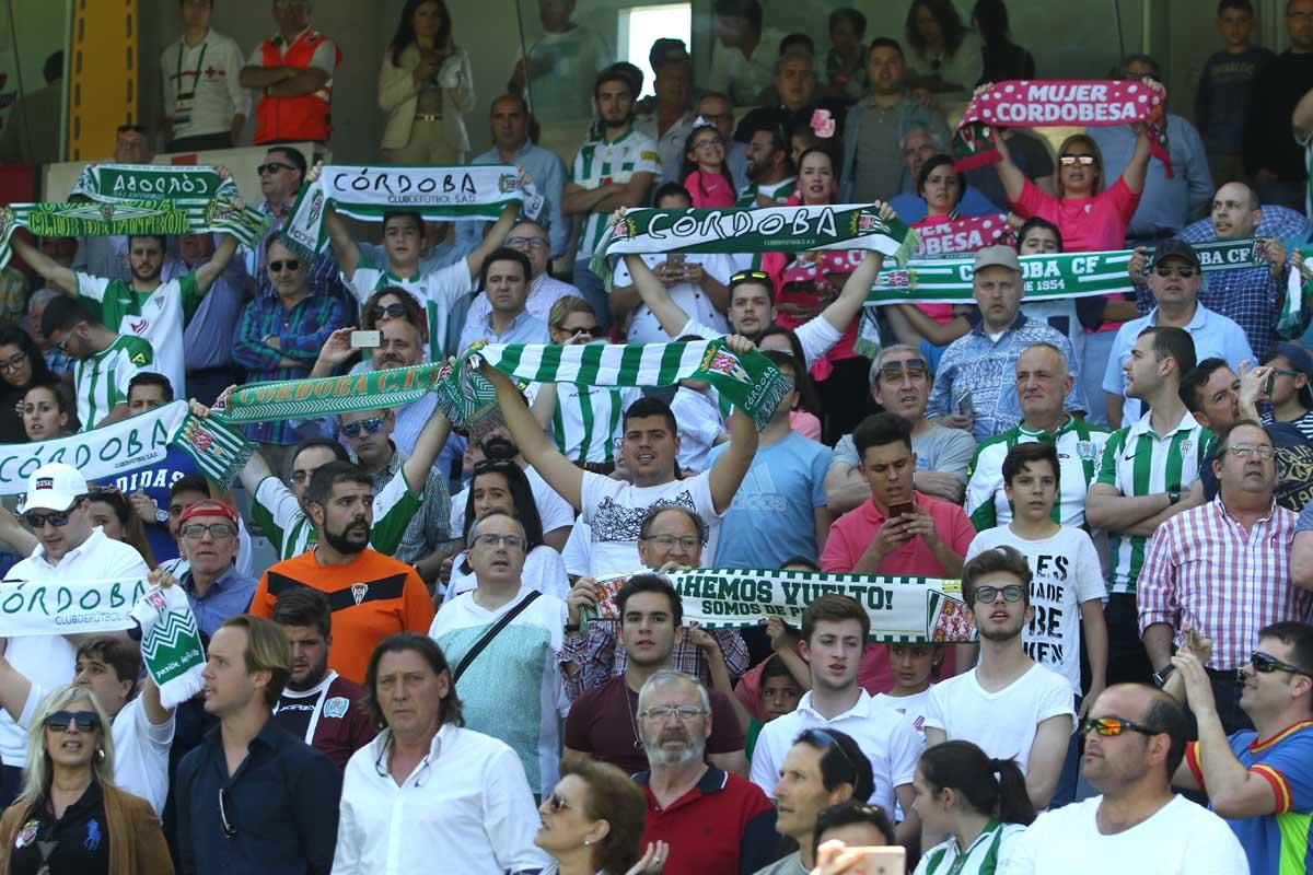 Así vivió la afición la derrota del Córdoba ante el Huesca