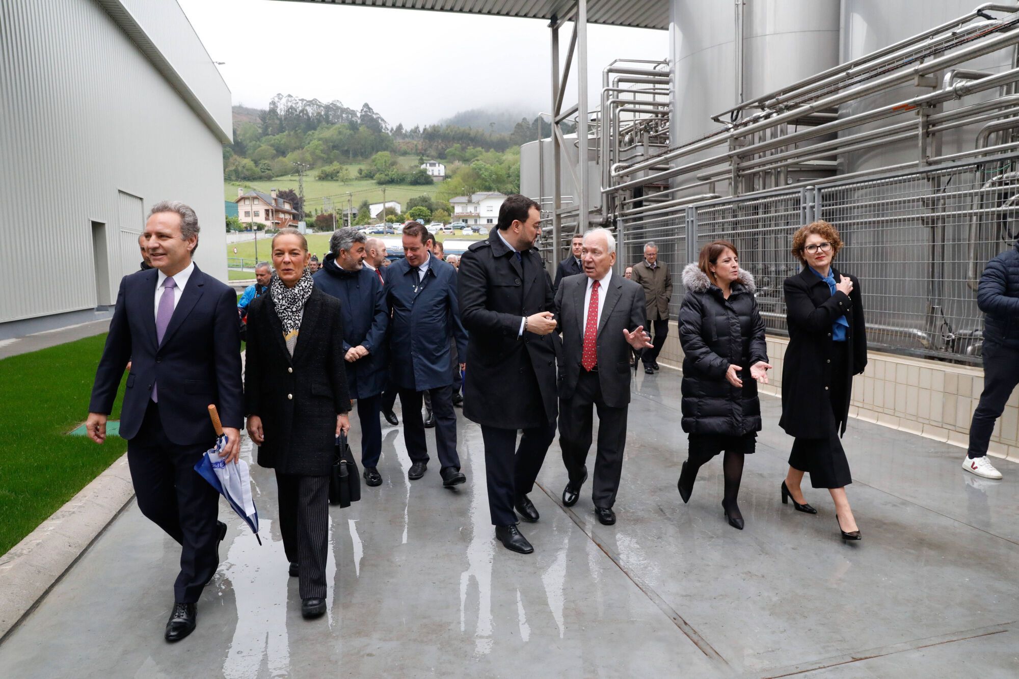 EN IMÁGENES: Inauguración de la nueva planta de Reny Picot en Anleo (Navia)