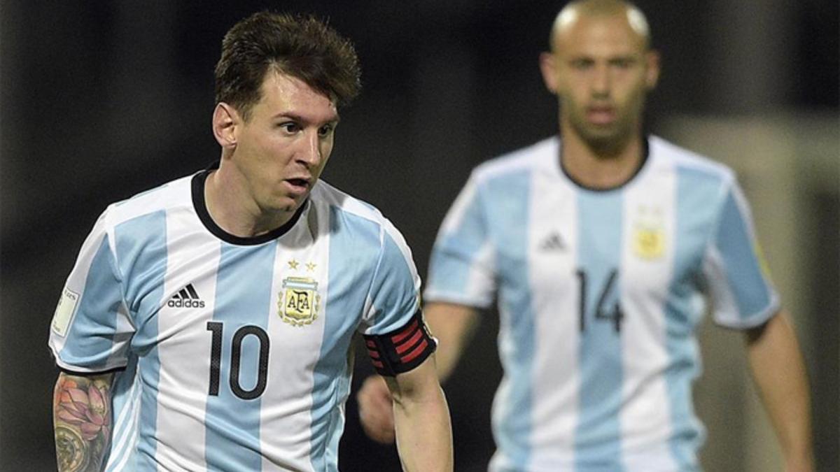 Mascherano está encantado de que Messi haya decidido seguir en la selección argentina