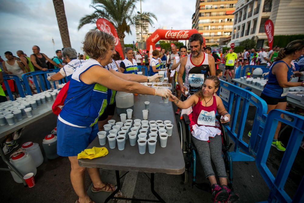 Madrugón festivo y atlético en Santa Pola