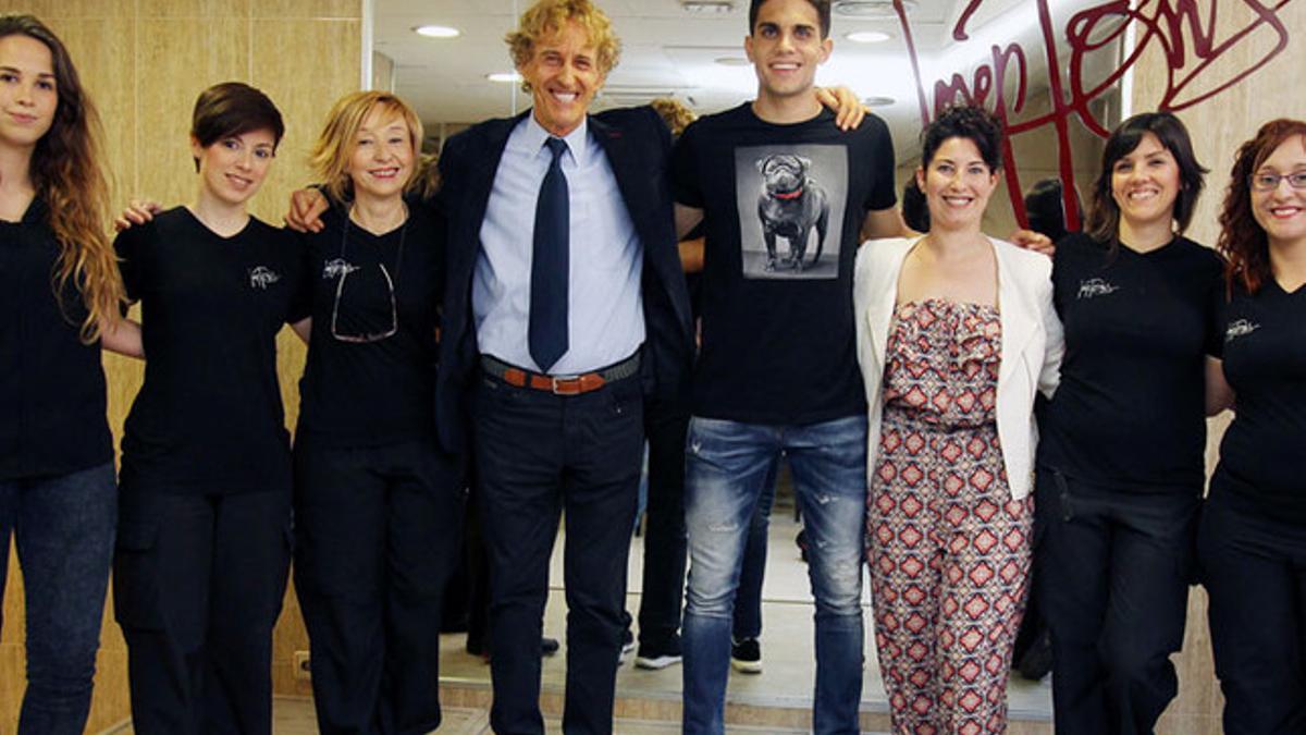 Bartra, con Josep Pons y las alumnas