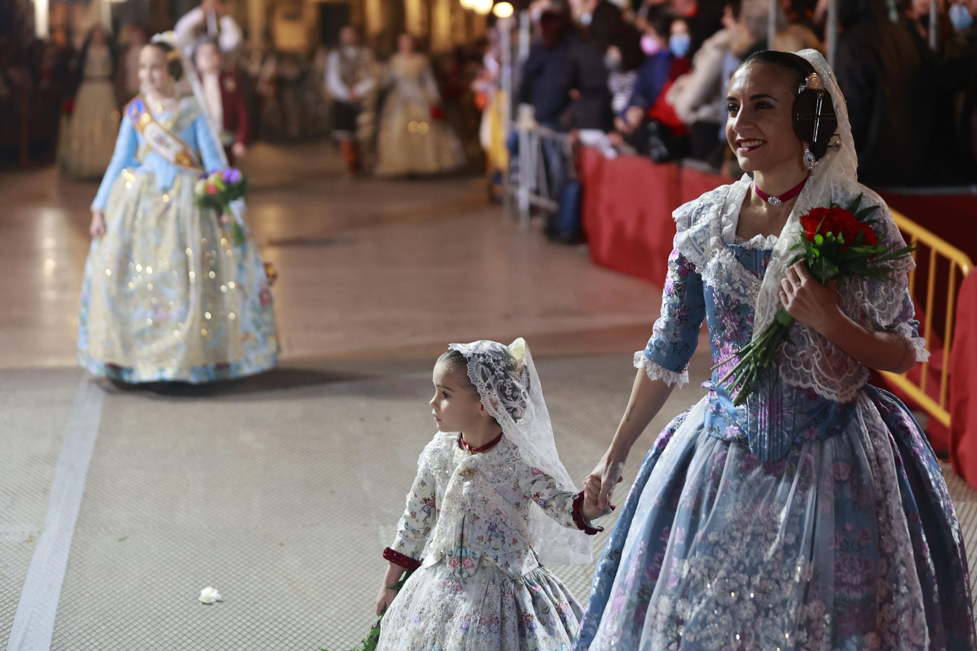 Búscate en el segundo día de ofrenda por la calle Quart (entre las 19:00 a las 20:00 horas)