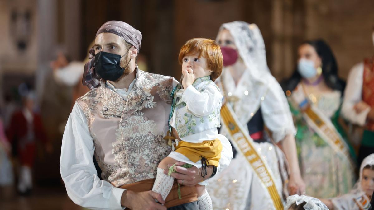 Búscate en el primer día de Ofrenda por las calles del Mar y Avellanas entre las 21:00 y 22:00 horas