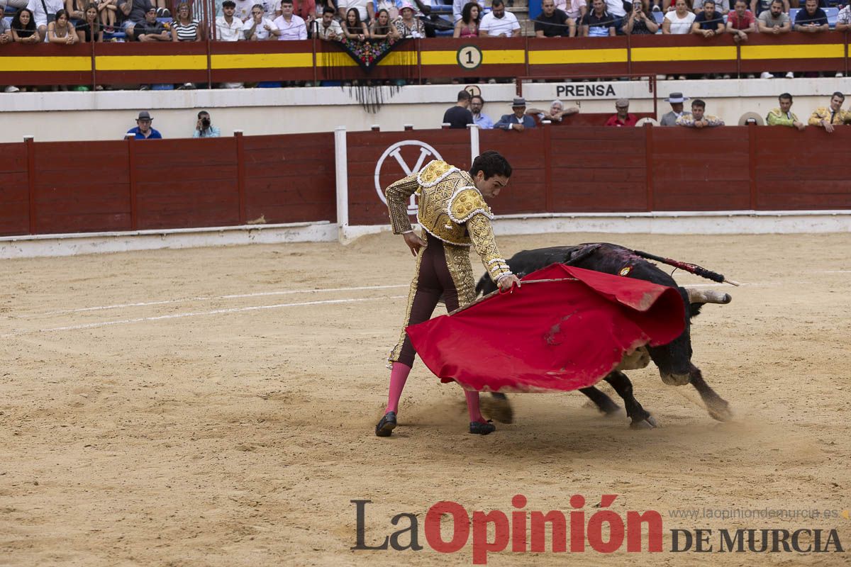 Tarde histórica en Abarán con la alternativa de José María Trigueros y el indulto de Tomás Rufo, junto a Castella salieron a hombros