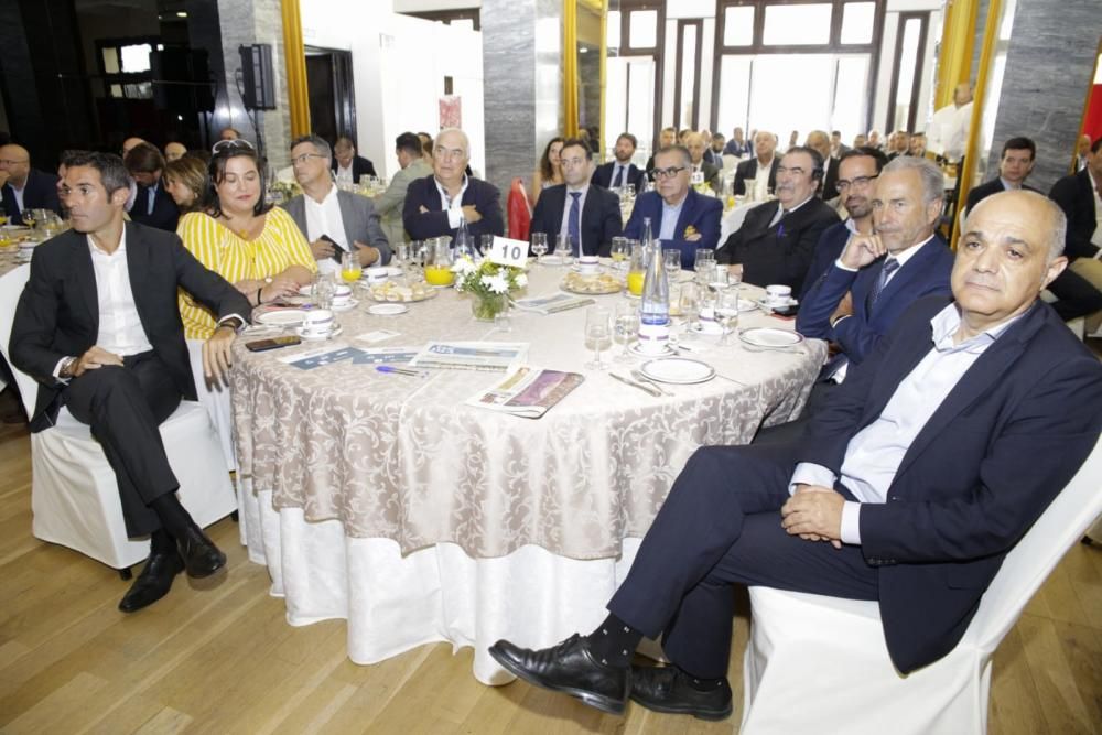 Participantes en el "Encuentro de Líderes"