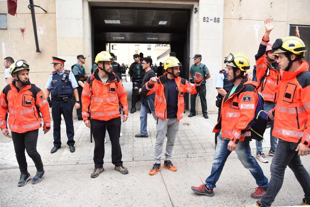 Multitudinària manifestació contra la violència a Manresa