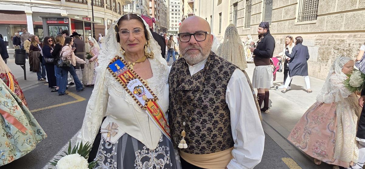 Las comisiones de falla en la Ofrenda a San Vicente Ferrer (2/6)
