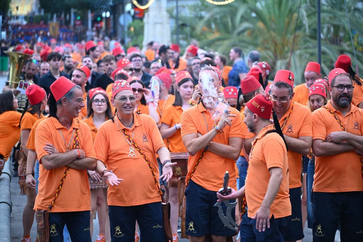 Un recibimiento a las Fiestas de Elche por todo lo alto Un recibimiento a las Fiestas de Elche por todo lo alto
