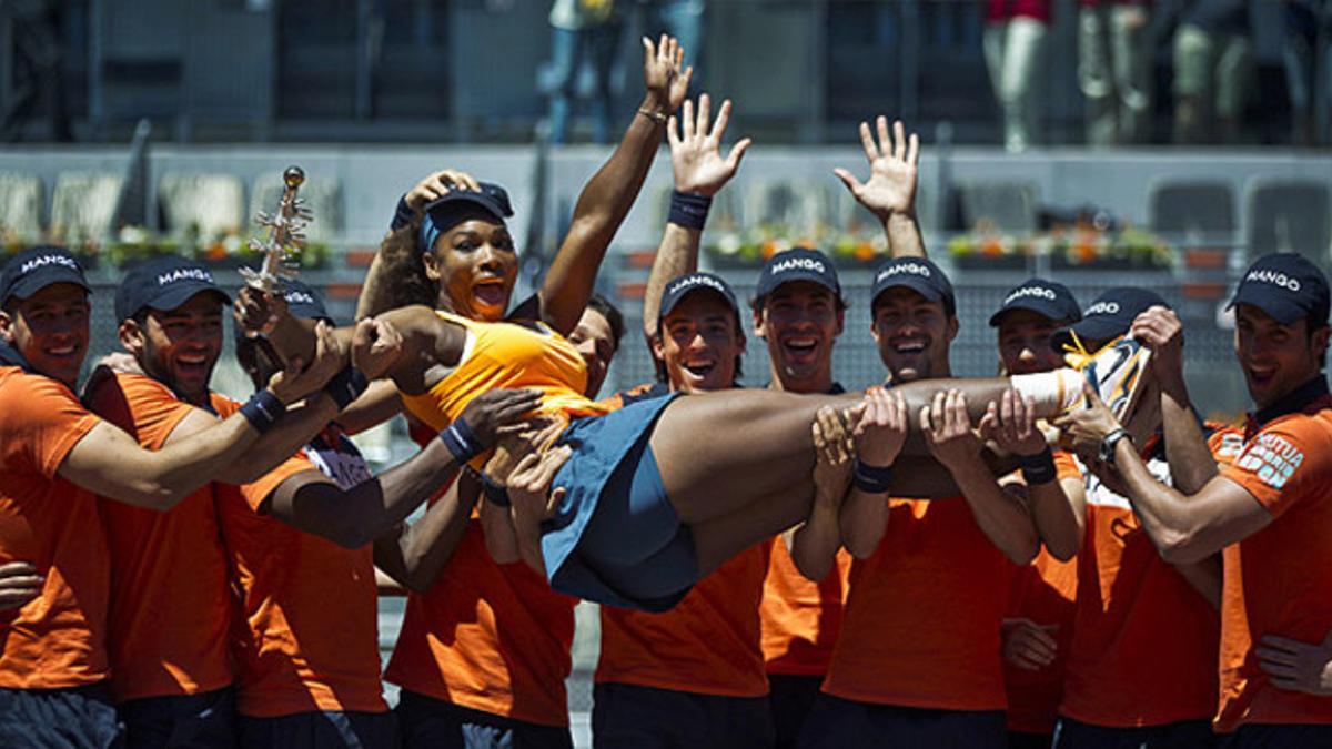 Serena Williams celebra su triunfo en el Mutua Madrid Open