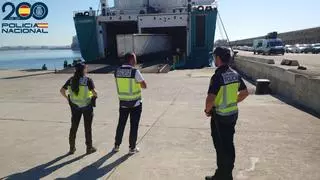 Tres detenidos en un ferry de Barcelona a Ibiza que llevaban drogas de todo tipo listas para la venta