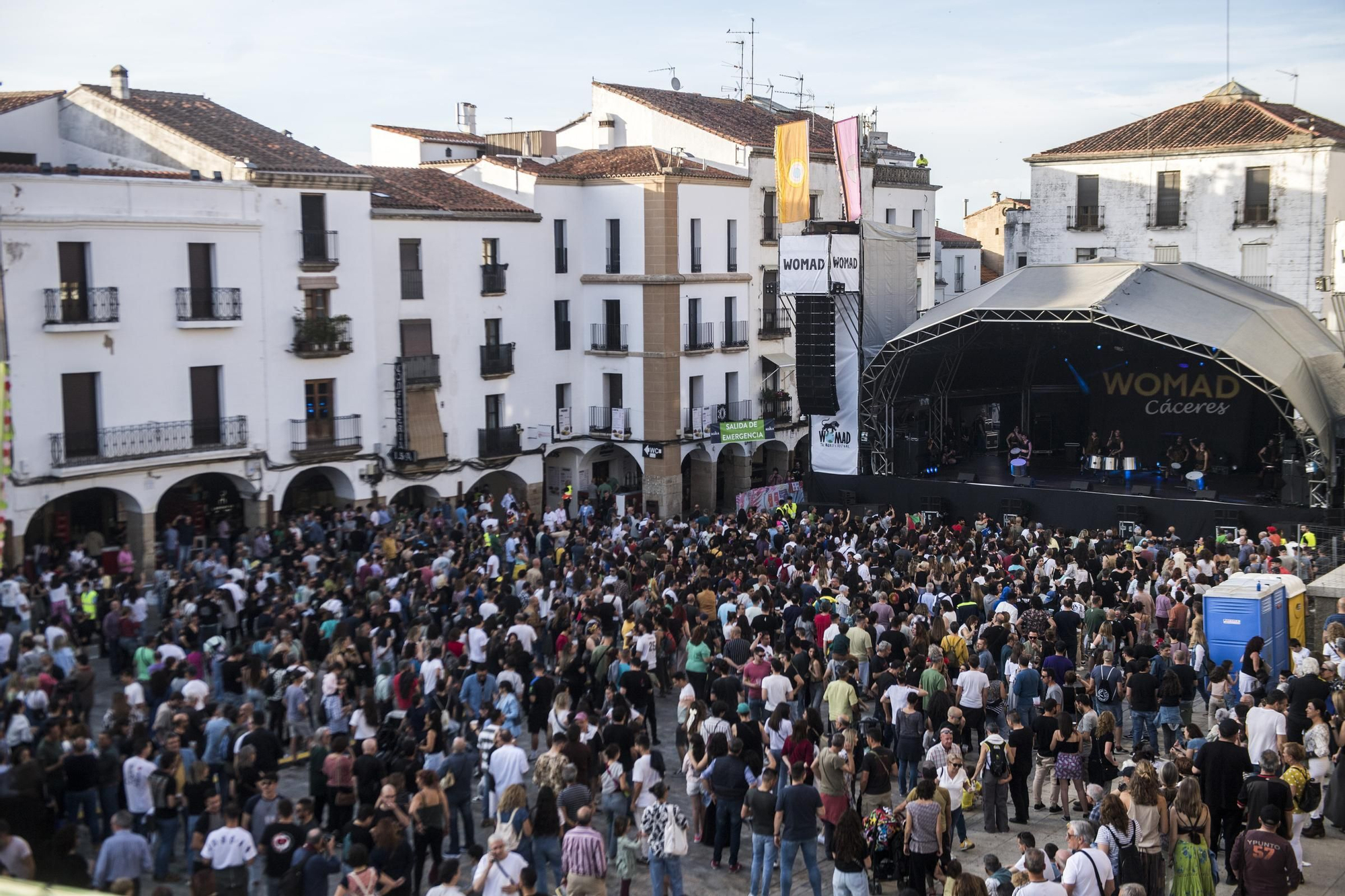 Vive el primer concierto de Womad en Cáceres