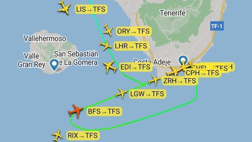 La cizalladura obliga a frustrar el aterrizaje de varios aviones en Tenerife Sur