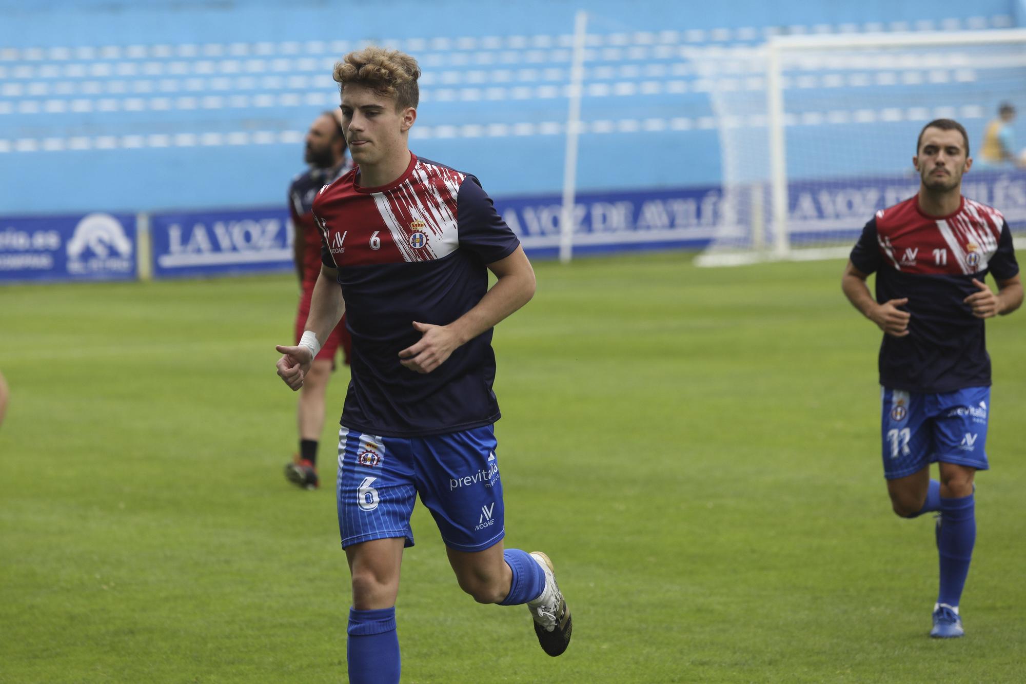 Las imágenes del partido del Oviedo contra el Avilés