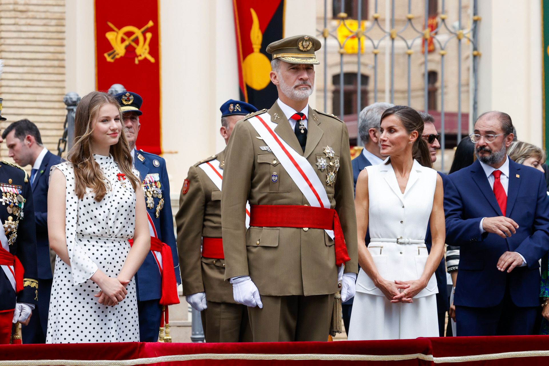 Leonor junto a los Reyes en Zaragoza