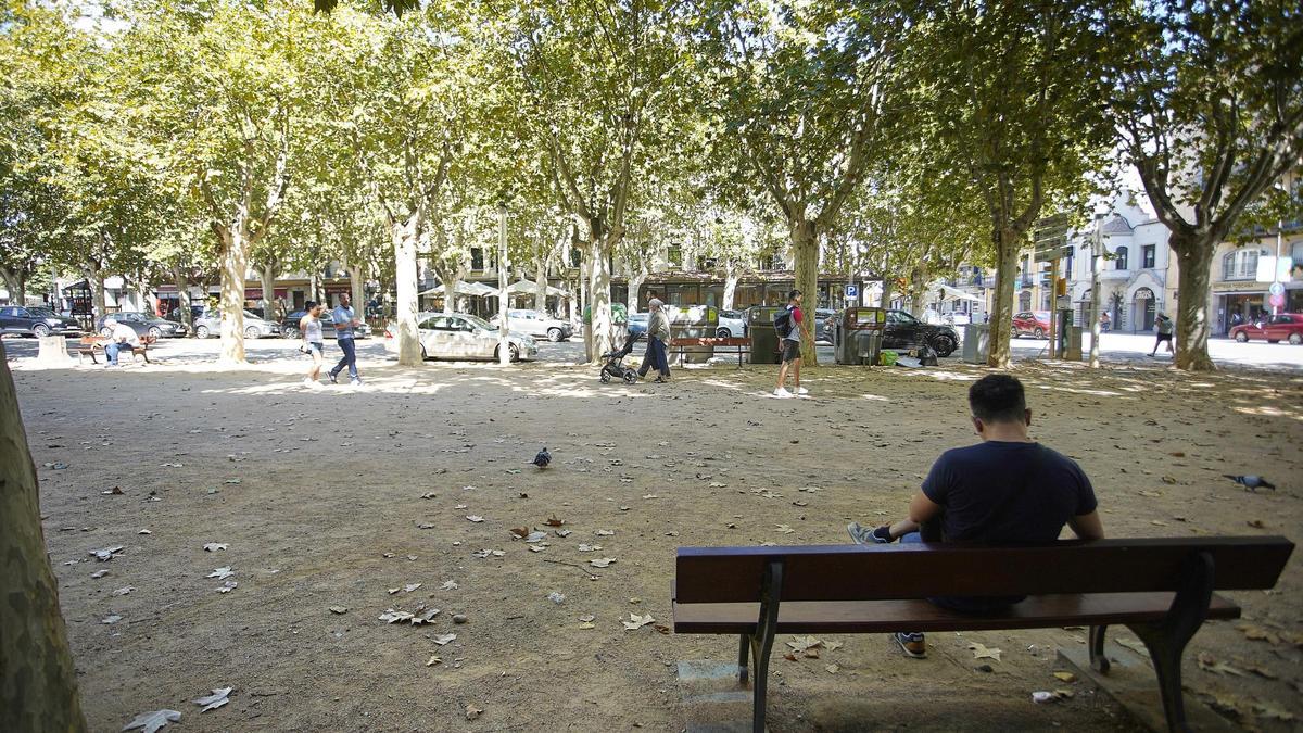 La plaça Poeta Marquina.