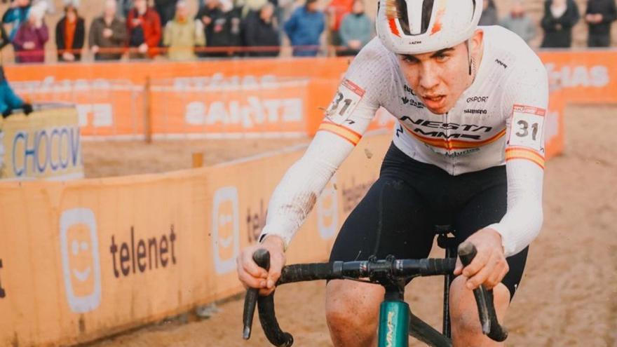 Benja Noval, ayer en la Copa del Mundo de ciclocross.  |