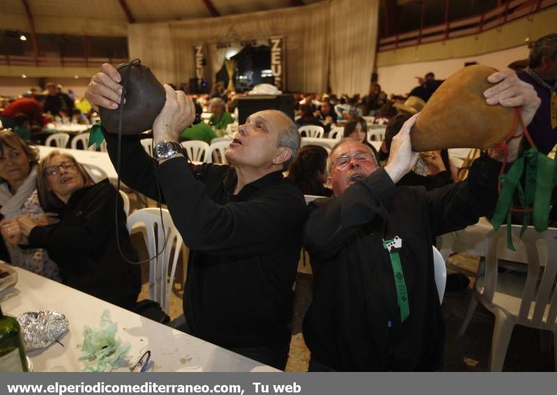 GALERÍA DE FOTOS -- Multitudinario Sopar de Colles