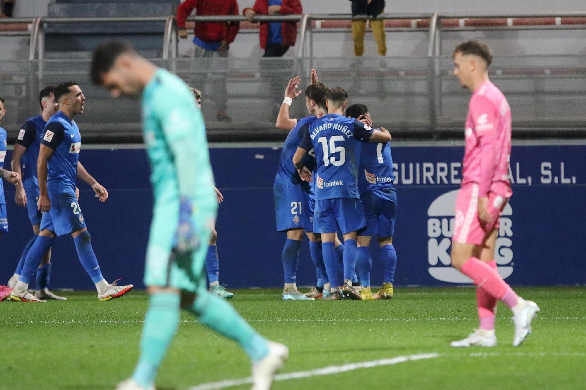 El partido SD Amorebieta - CD Tenerife, en imágenes