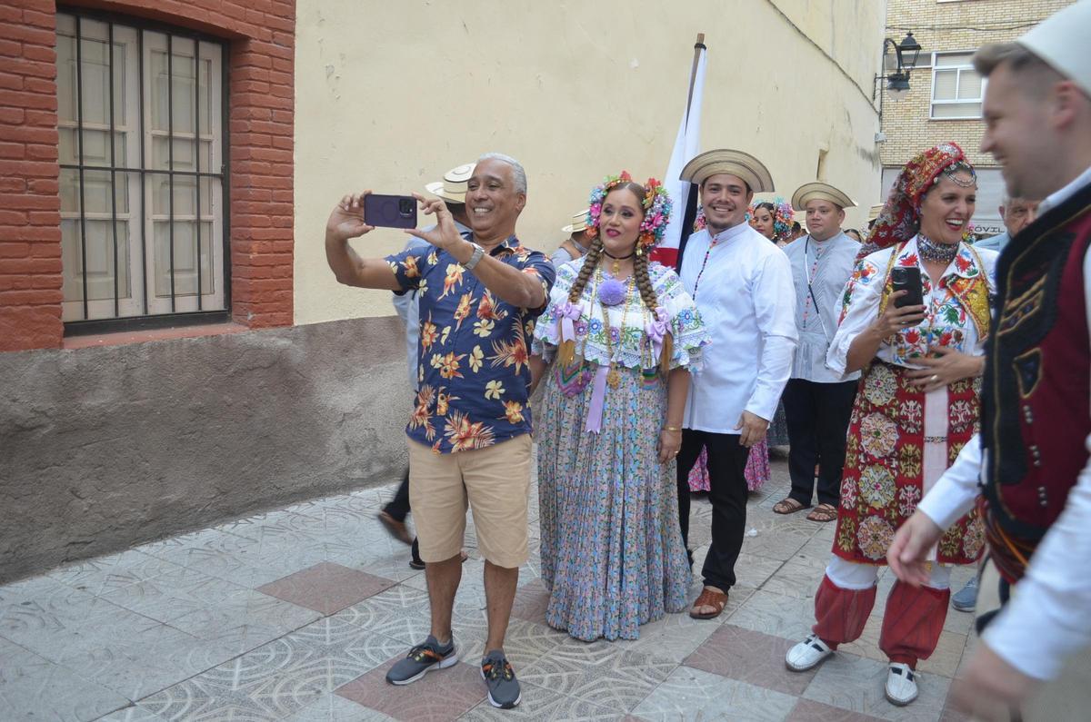El Festival Internacional de Folklore en Benavente, en imágenes