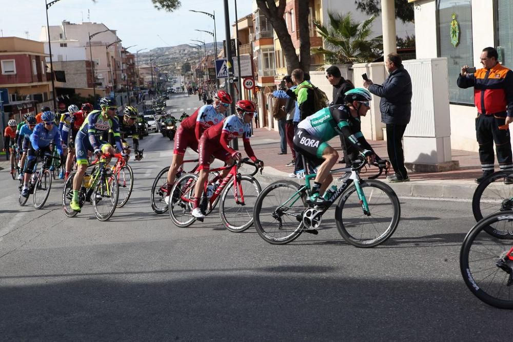 Ambiente a la salida y la llegada de la Vuelta Ciclista a Murcia