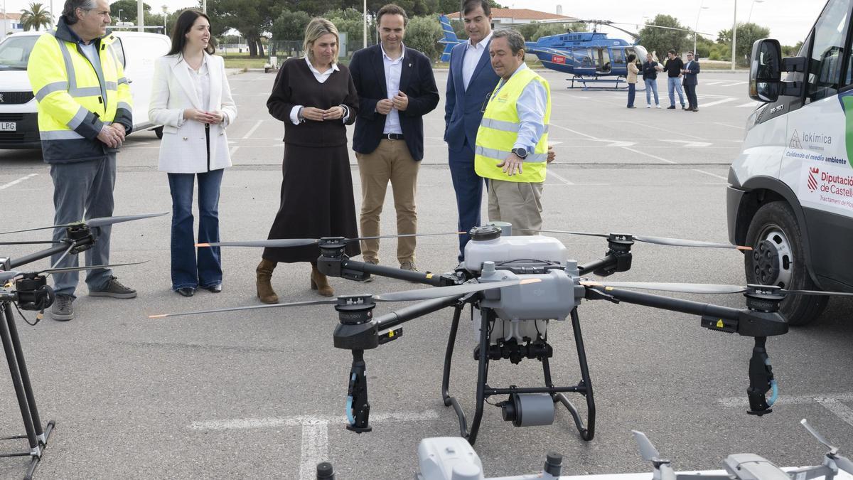 La presidenta de la Diputación, Marta Barrachina, en la presentación del dispositivo contra los mosquitos.