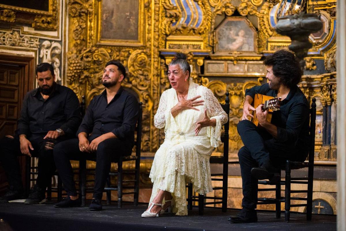 La cantaora Juana la el Pipa durante su recital, parte del ciclo Gratia plena, en la iglesia de San Luis de los Franceses, el 11 de septiembre