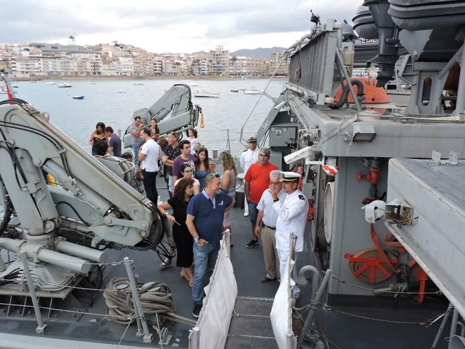 Jornada de puertas abiertas en Águilas con la Armada