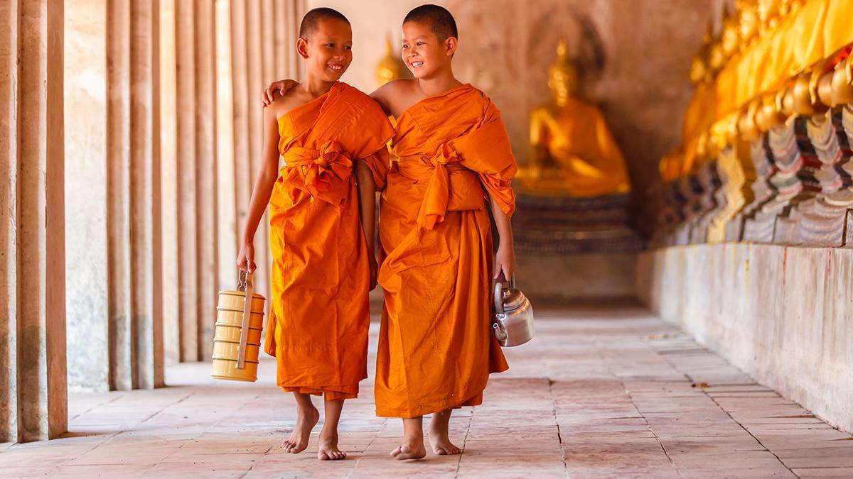 La vida monástica sigue muy presente en Laos, especialmente en ciudades espirituales como Luang Prabang.