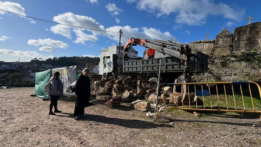 Reponen el muro del cementerio de Cangas, que estará listo esta semana