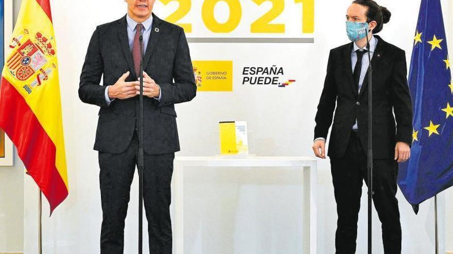 Pedro Sánchez y Pablo Iglesias, ayer, en La Moncloa.