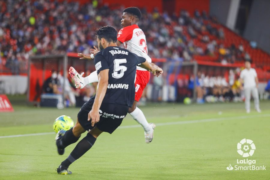 Las imágenes del UD Almería - Málaga CF de la cuarta jornada de LaLiga SmartBank