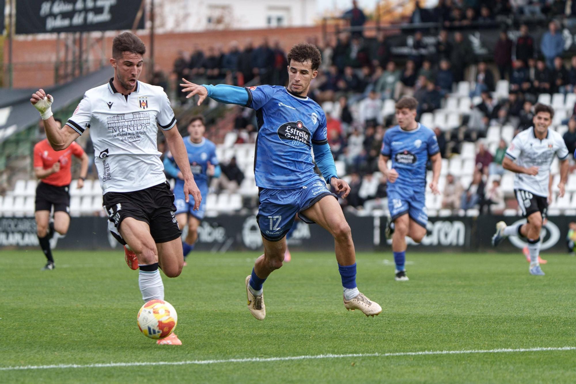 FOTOGALERÍA | Las mejores imágenes del partido Mérida-Orense