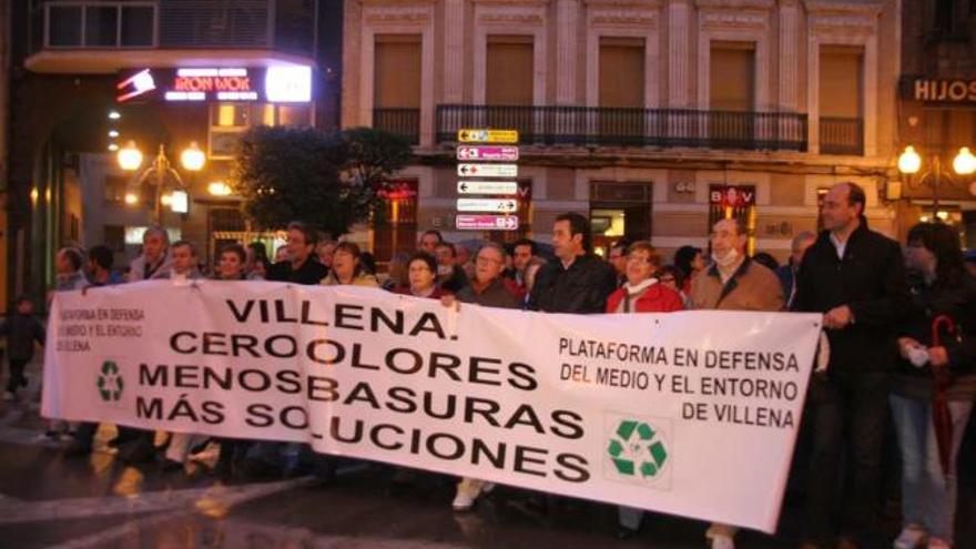 Una de las protestas contra la llegada de basuras, en una imagen de archivo.