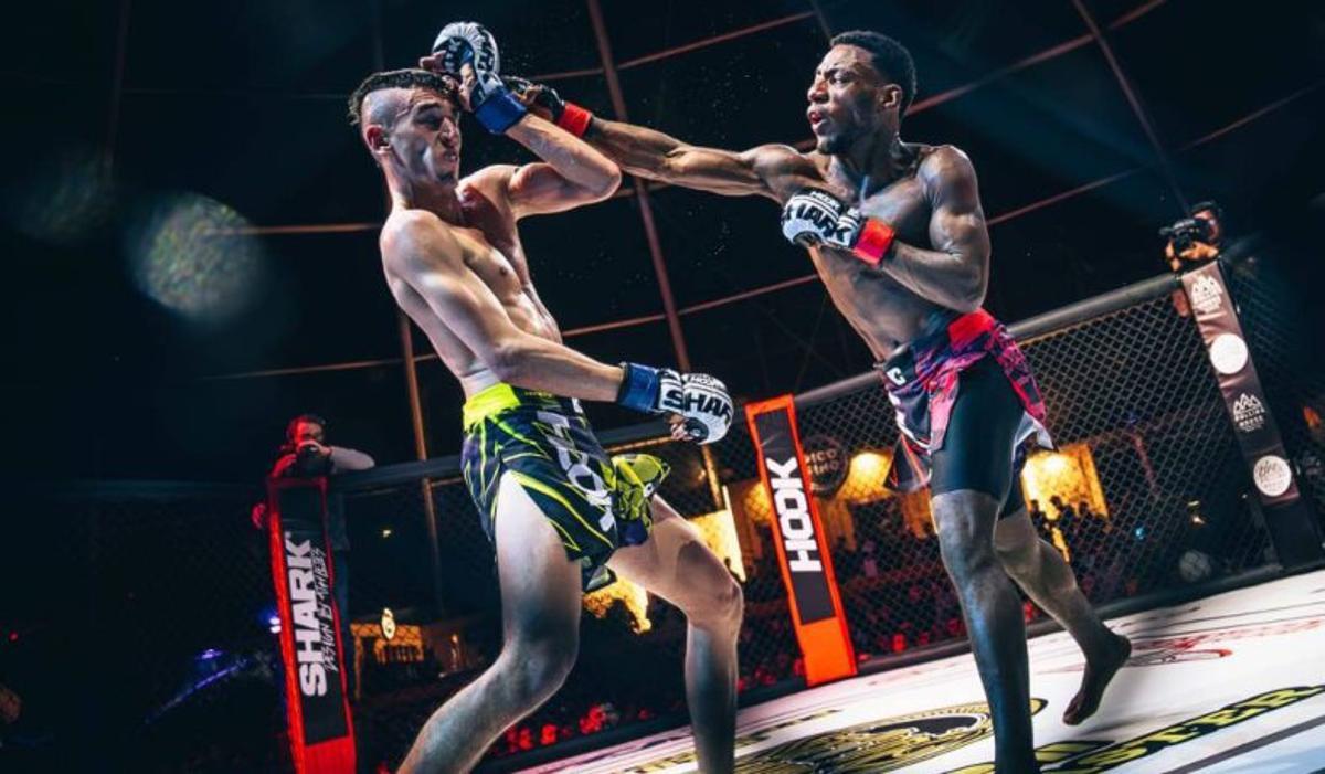 Un momento del combate entre Alejandro Menéndez y Leo Martins.