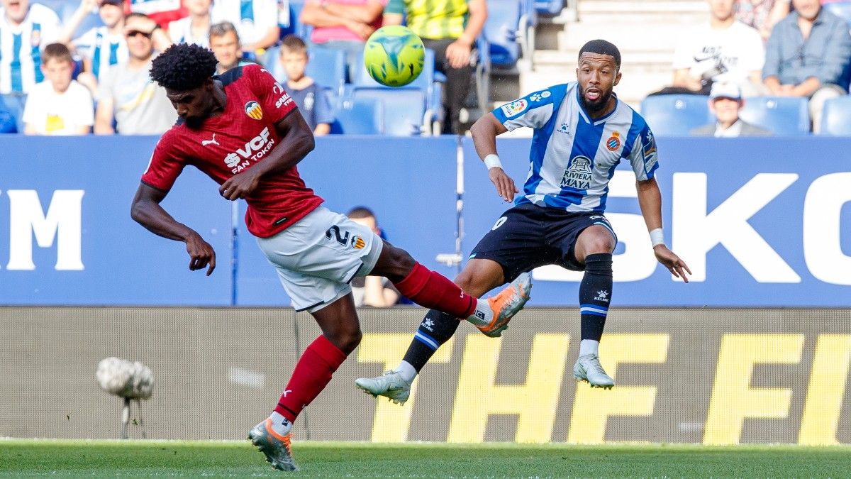 Imagen del último duelo entre Espanyol y Valencia