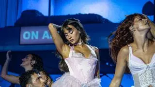 Aitana durante el primero de los cuatro conciertos que ofrece en el Palau Sant Jordi de Barcelona