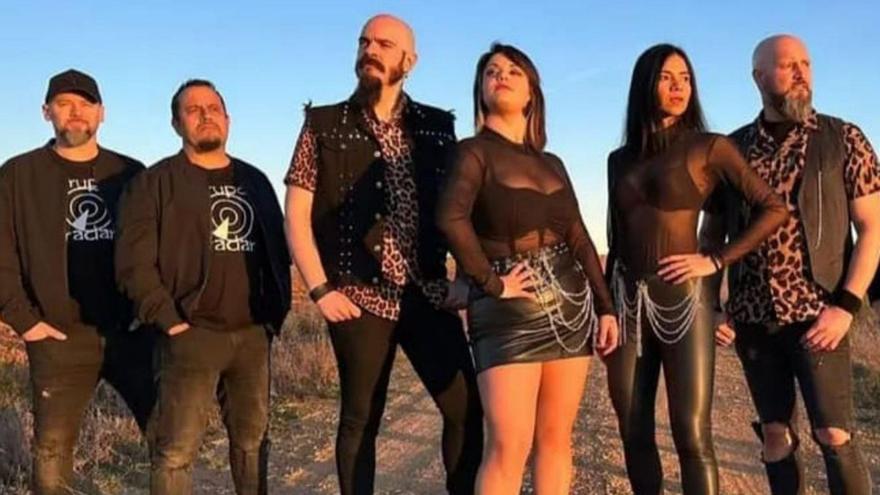 Parte del grupo Radar, que ofrecerá la verbena del jueves. | Ch. S.
