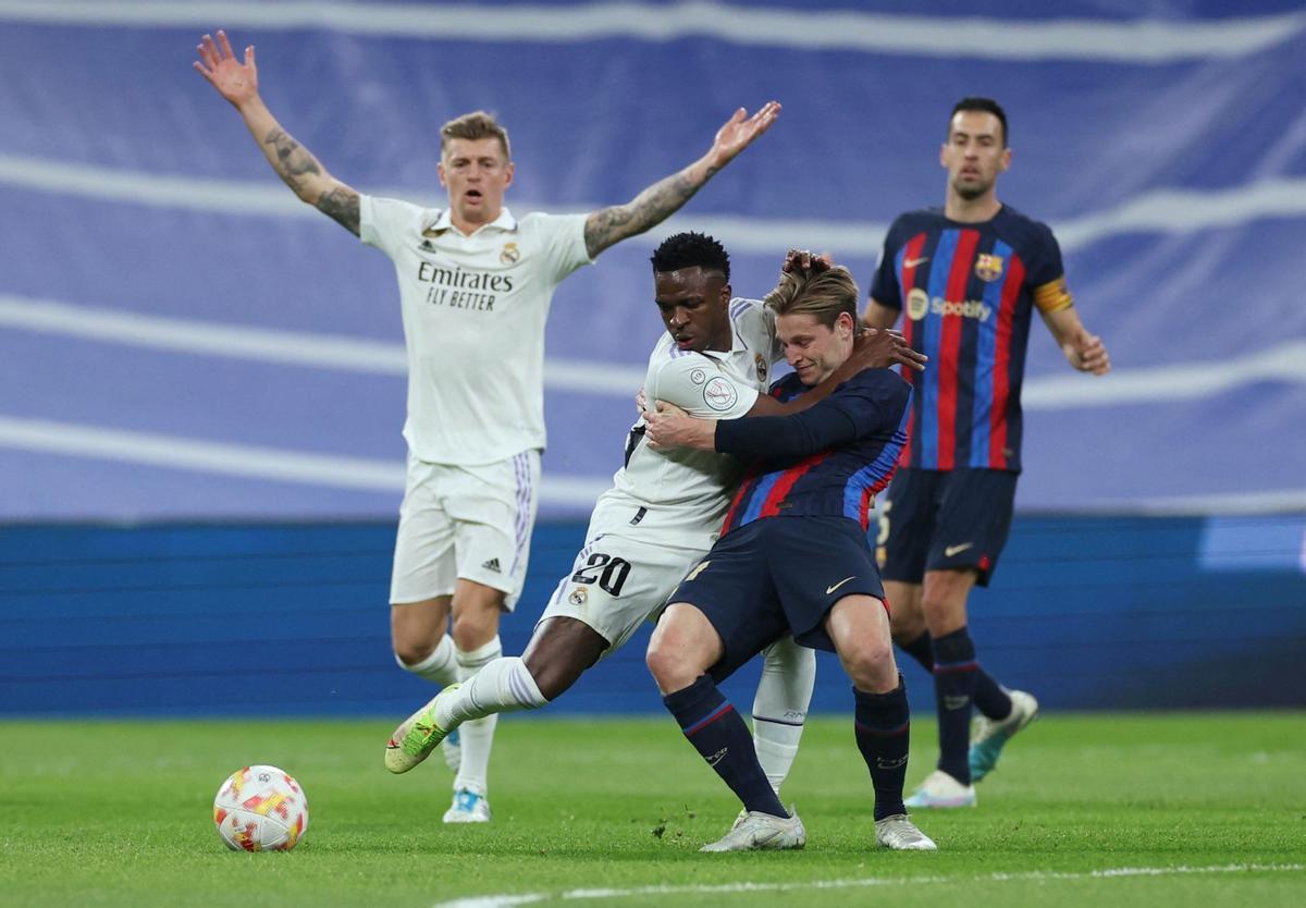 Victoria del FC Barcelona ante el Real Madrid en el Bernabeu | FOTOS