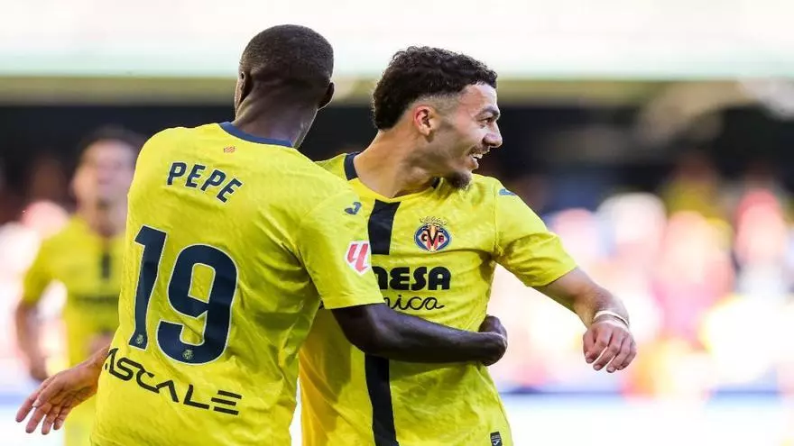 ¡Primero asistencia y luego gol! Mikautadze no paró de brillar contra el Sevilla