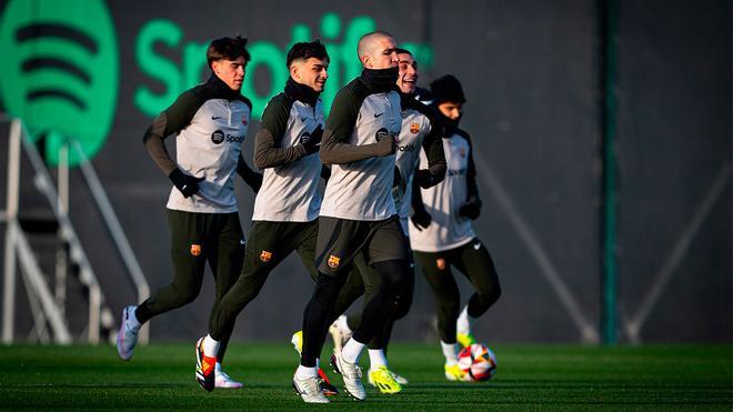 Así ha sido el último entrenamiento del Barça antes de viajar a Arabia Saudí